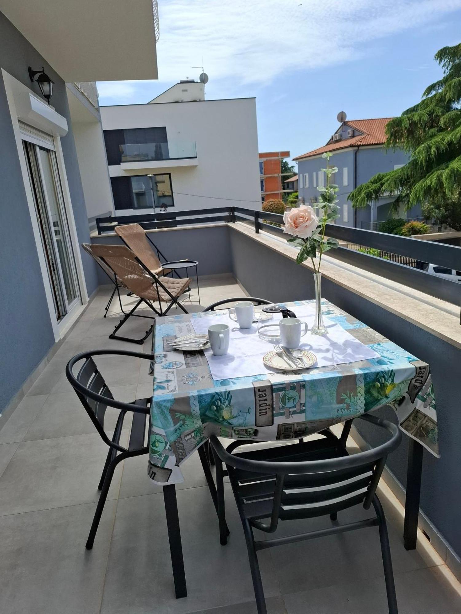 Apartments With A Parking Space Rovinj - 19088 Экстерьер фото